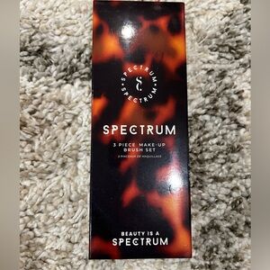 Spectrum 3 piece makeup brush set